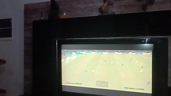 Melhor amiga da minha mulher transa comigo