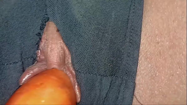 My best friend’s girlfriend sucks my dick so I cum in her vagina
